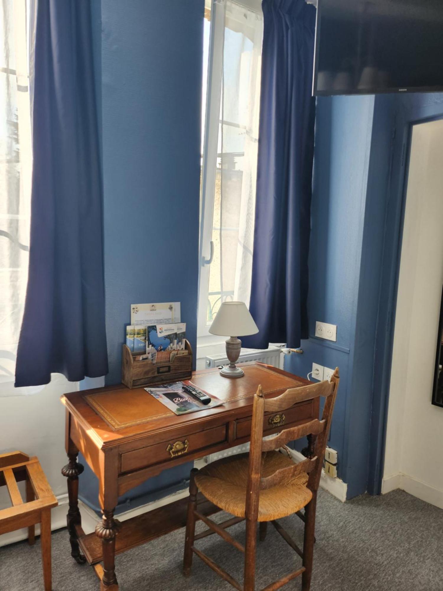 Hotel Saint Etienne Caen Esterno foto